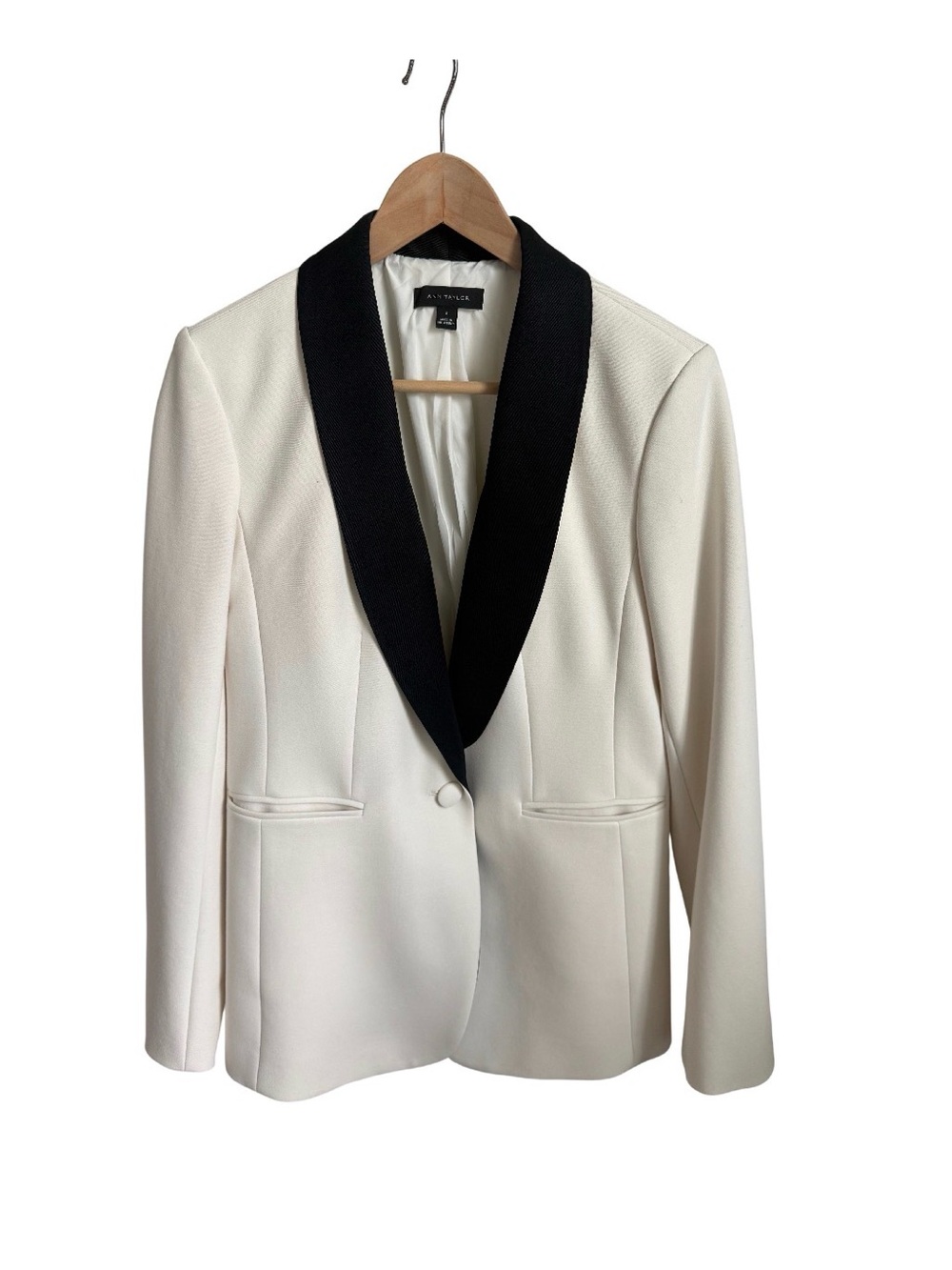 Ann Taylor Ivory Tuxedo Blazer, Size 8